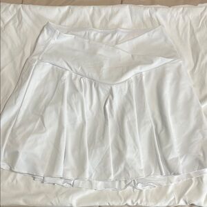 NWOT HALARA White Women's Skirt